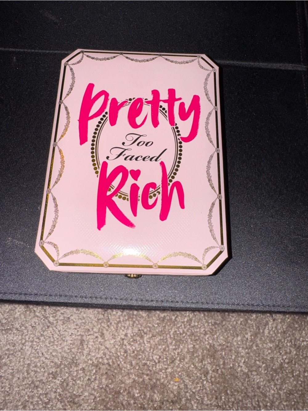 Too Faced Pretty Rich Eye Shadow Palette New